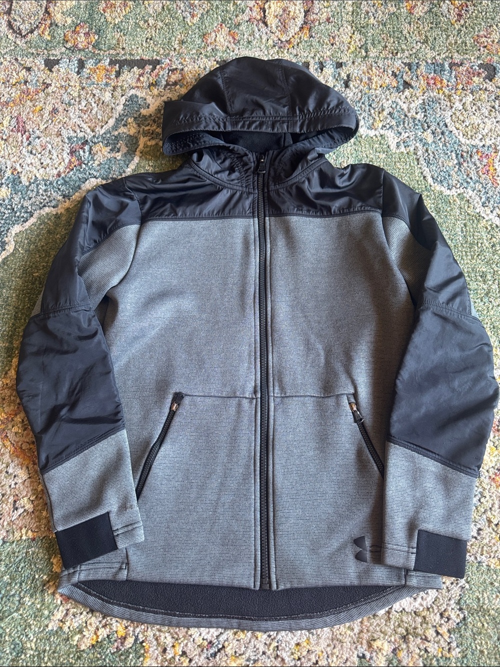 UNDER ARMOUR COLD GEAR FULL ZIPPED HOODED JACKET IN BOYS YLG…EXCELLENT!